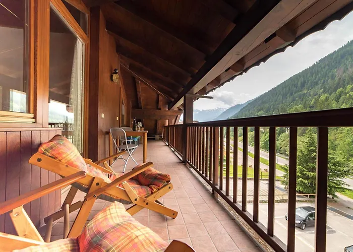 Villa Monari Apartment Riverside Terrace